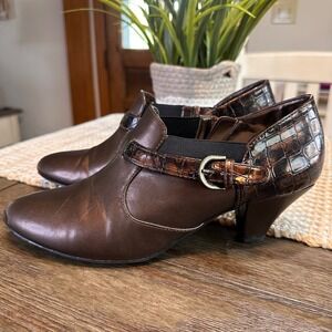 Bronze Easy Street Ankle Boots Croc Accent Buckle Elastic Closure Heel Shoes 8.5